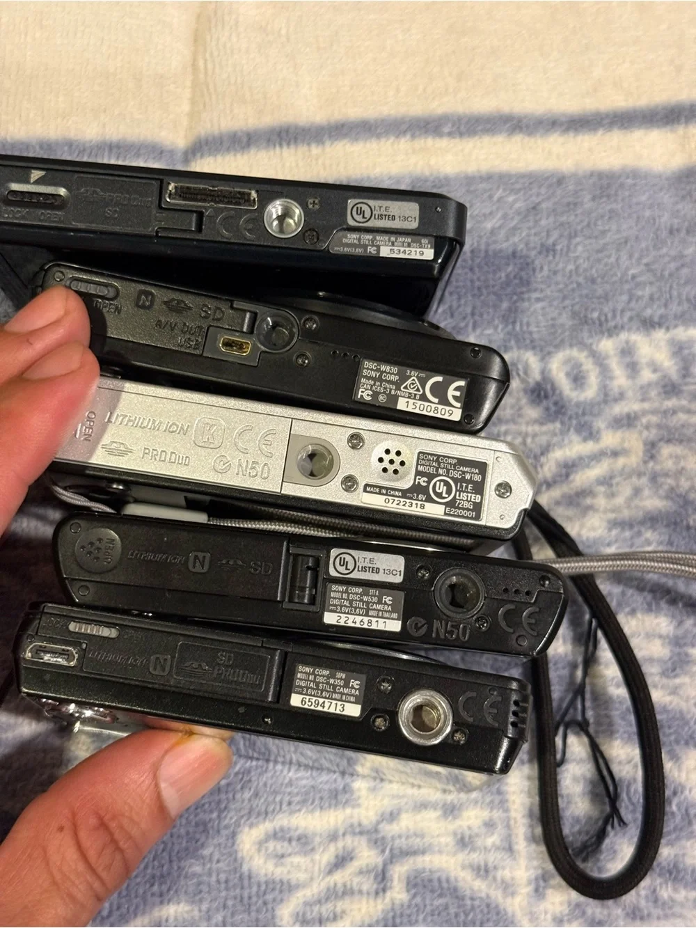 Sony Cyber-shot Digital Camera Bundle - Black & Silver ALL WORK! Rare y2k
